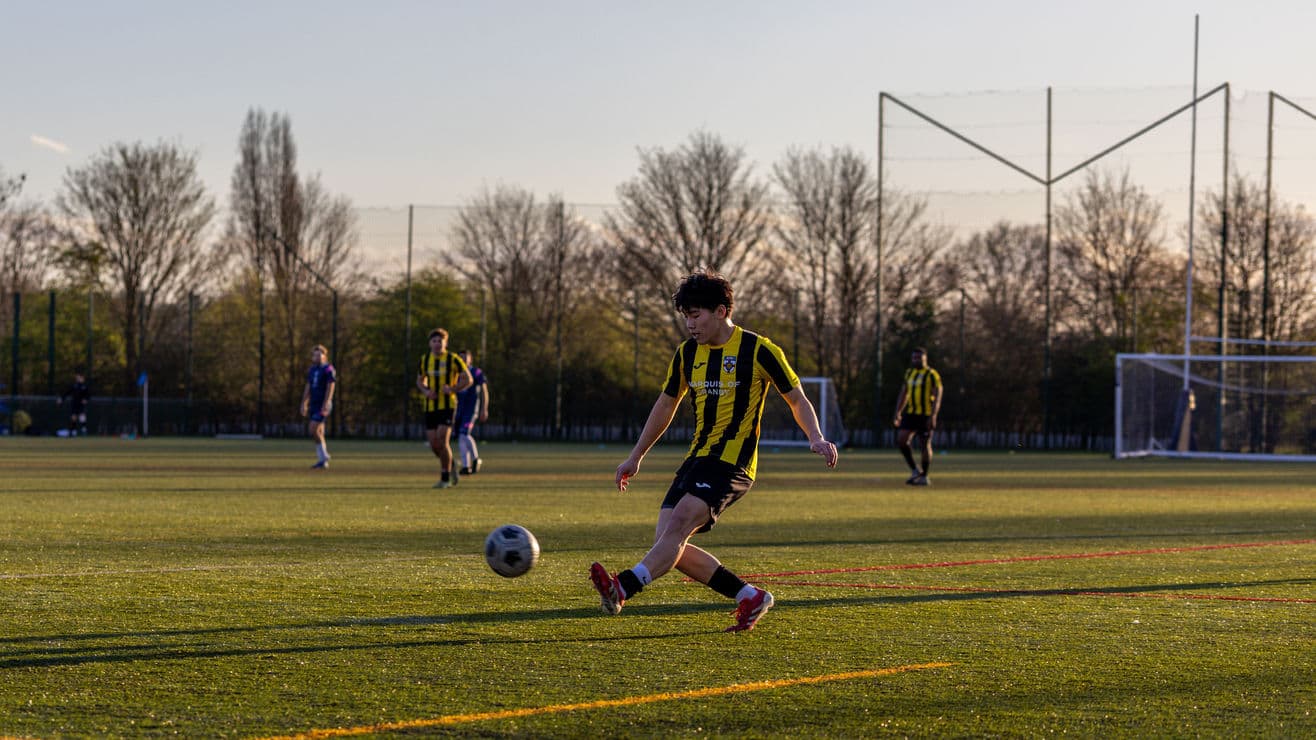 Mens Football 2nds: FREE Sports Session